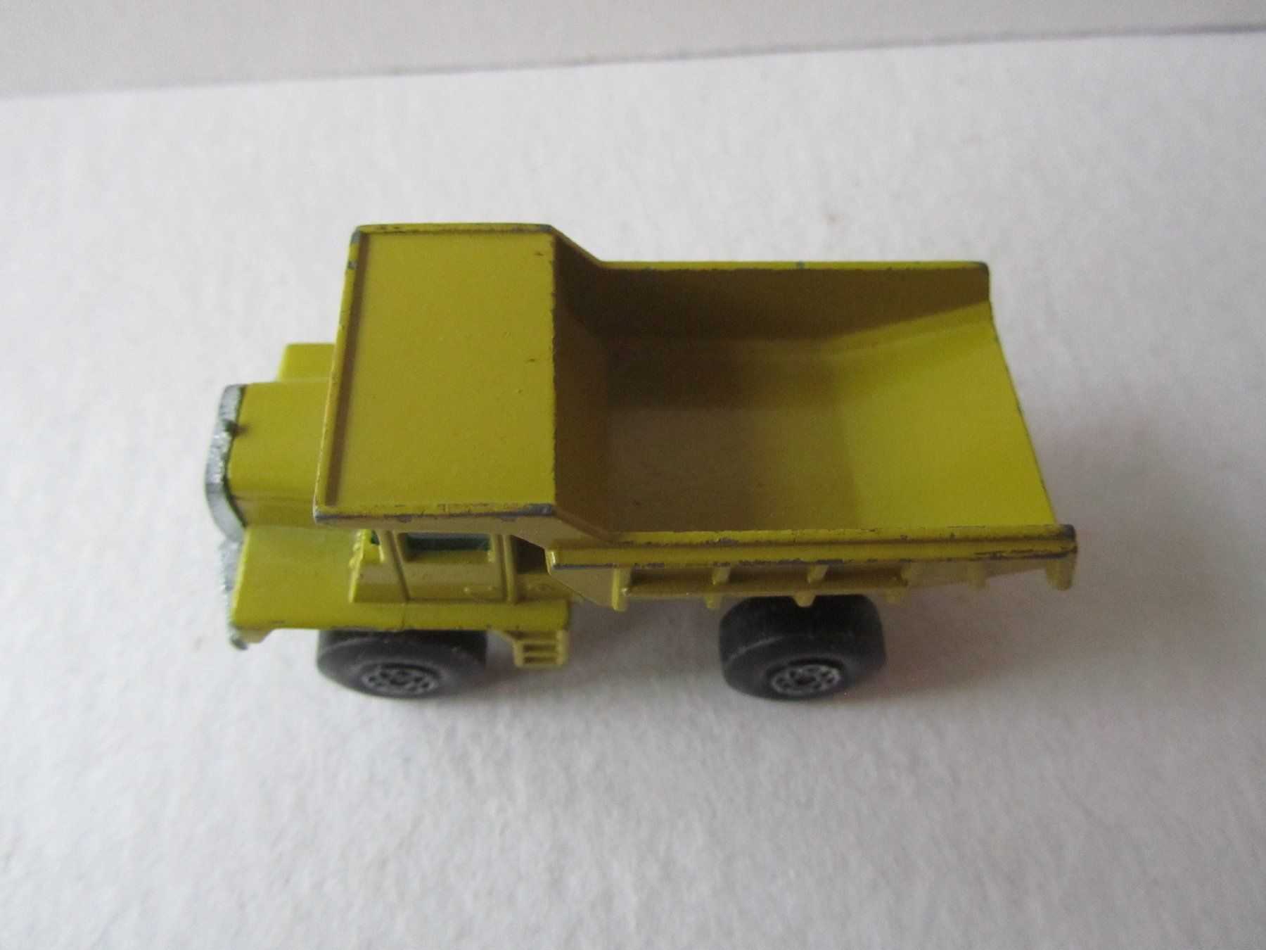 Matchbox Modellini d'auto: Mack Dump Truck, Matchbox Superfast, Nr. 28A – Usato da Weiningen ZH venduto da dietsch57 4