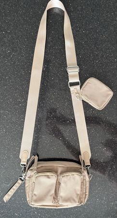 Umhängetasche goldbeige mit Pochette neu