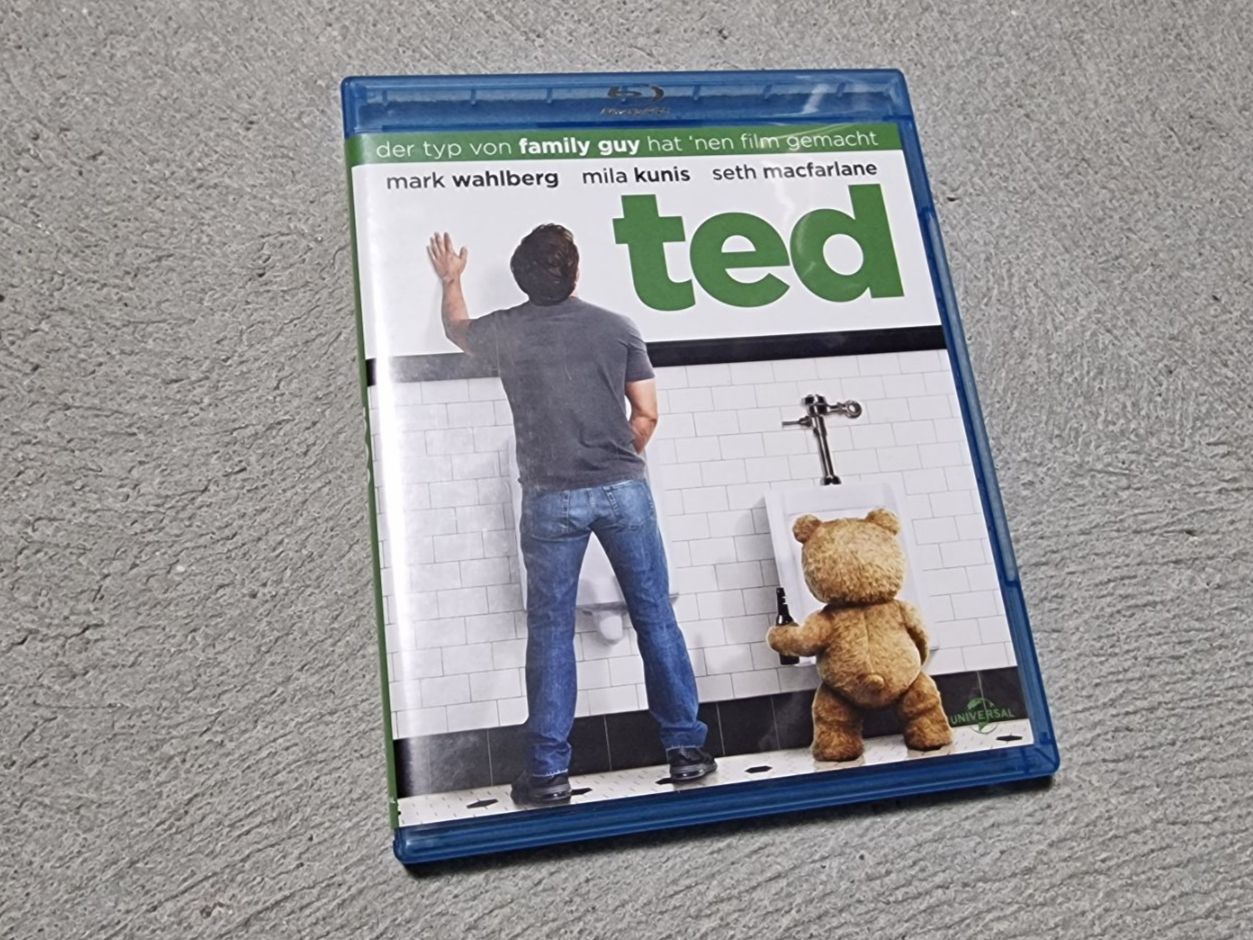 Tous les DVDs: Ted - Blu-Ray - Komödie mit Mark Wahlberg – D'occasion à Neuhausen am Rheinfall par geekgadget