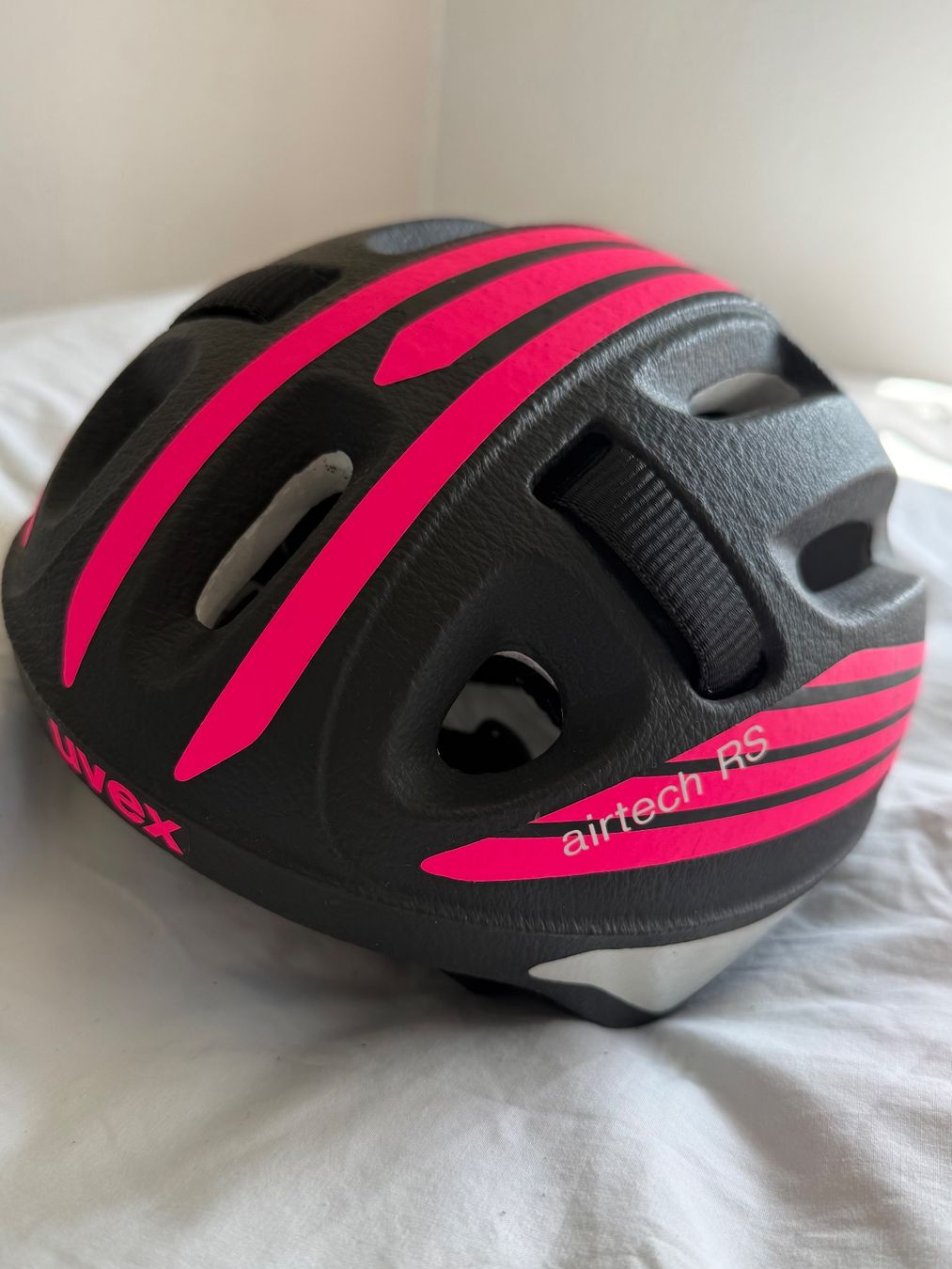 Uvex Caschi: uvex AIRTECH RS Radhelm Schwarz Grösse L – Nuovo e nell'imballaggio originale da Basel venduto da ayg_5xxk 1