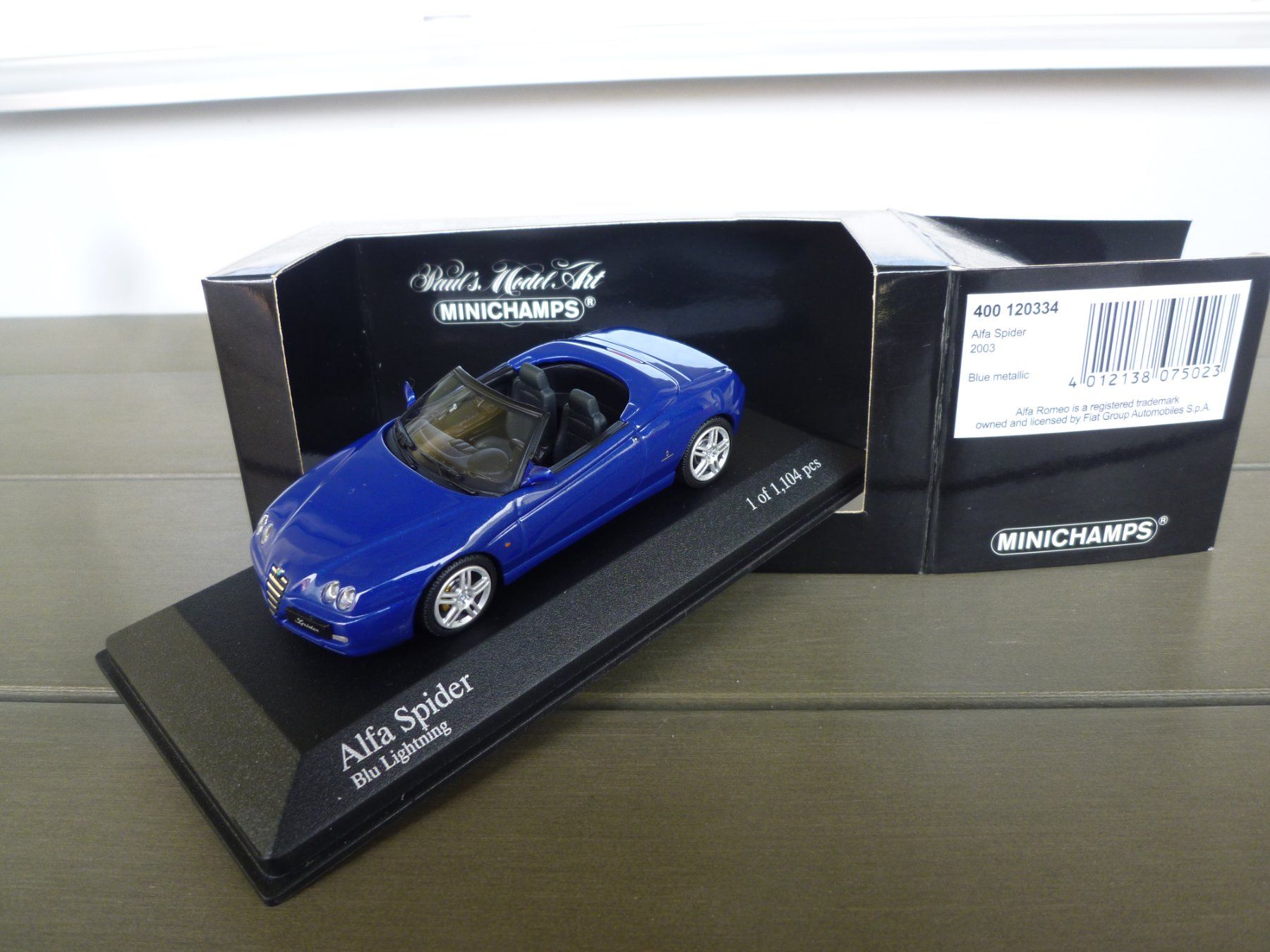 Alfa Romeo Modellini d'auto: Alfa Romeo Spider (2003) – Nuovo e nell'imballaggio originale da Flawil venduto da Imperiosud