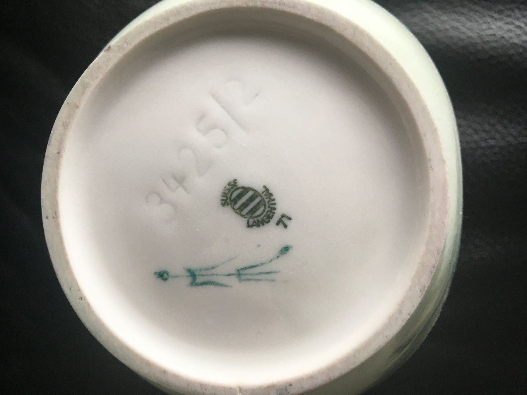 Vasen & Gefässe: Langenthaler Künstlervase von 1971 – Gebraucht aus Basel von citystore 2
