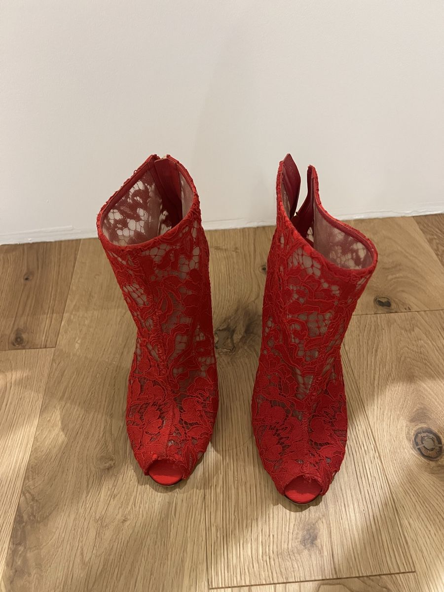 Dolce & Gabbana Scarpe da donna: Bottines Dolce&Gabbana dentelle rouge 38 – Usato da Lutry venduto da roxypoxy
