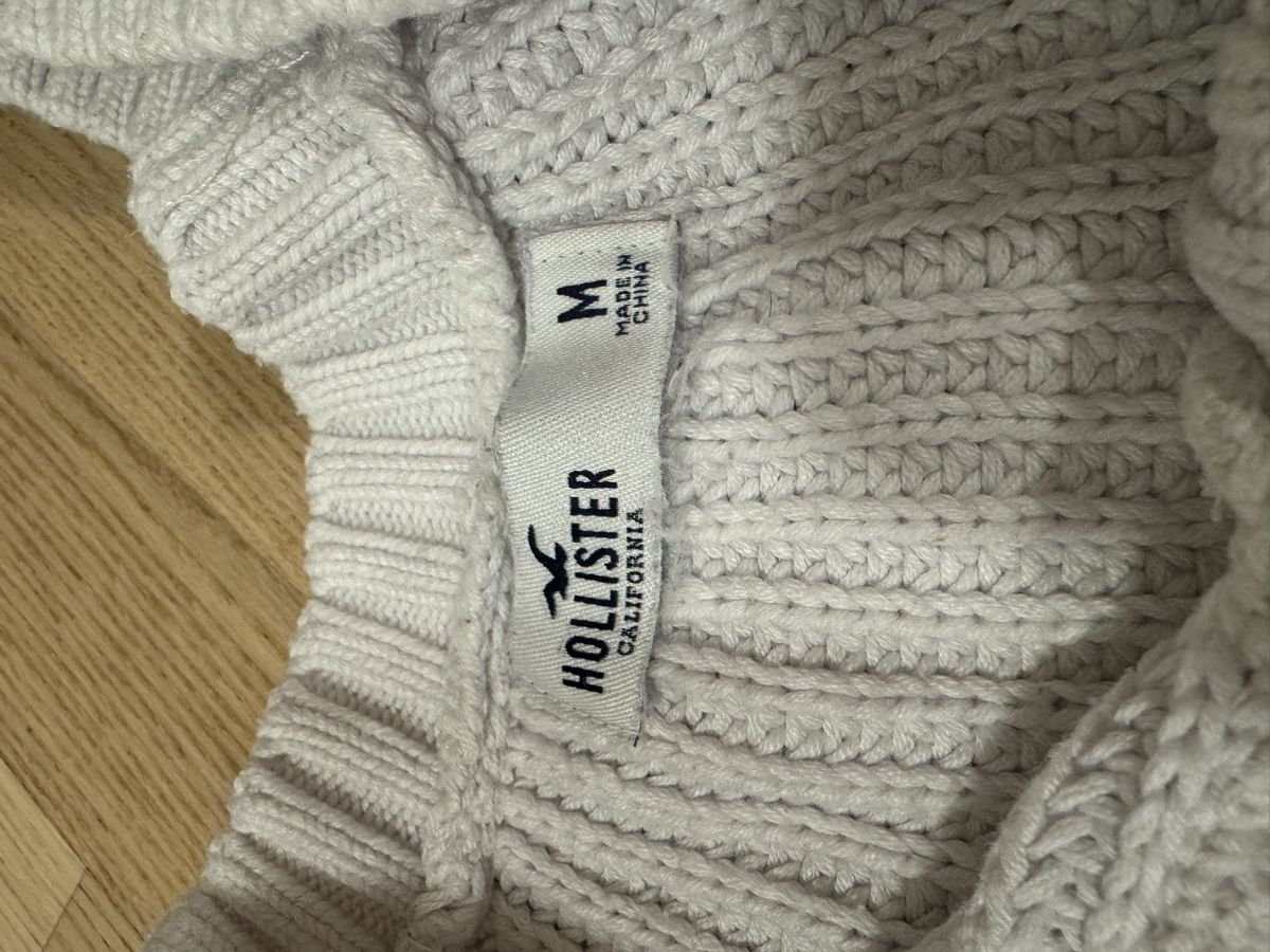Pulls & Sweat-shirts: Pullover weiss – D'occasion à Pfäffikon ZH par aitm_00 3