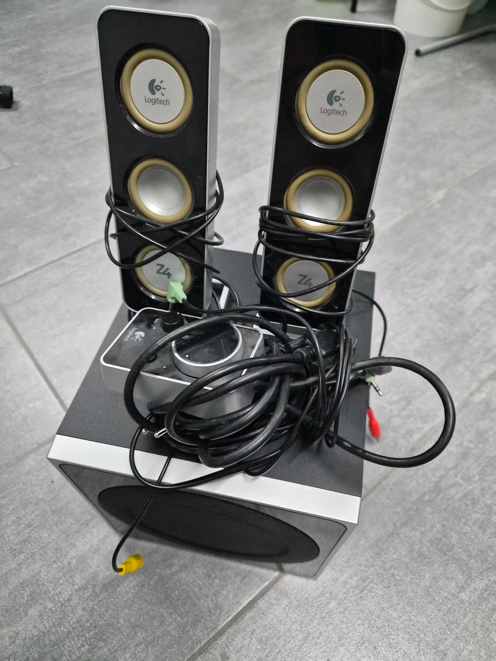 Logitech Lautsprecher: Logitech PC Soundsystem mit Subwoofer – Gebraucht aus Neuendorf von Tomruck