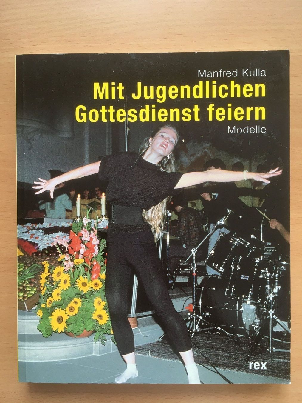 Libri: Mit Jugendlichen Gottesdienst feiern – Nuovo (secondo la descrizione) da Grenchen venduto da Kogi7