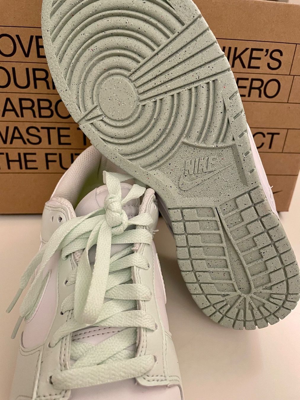 Nike Scarpe da uomo: NEU!!!! - Nike Dunk Low Next Nature White Mint - Grösse 40,5 – Nuovo e nell'imballaggio originale da Jonschwil venduto da comercio 4