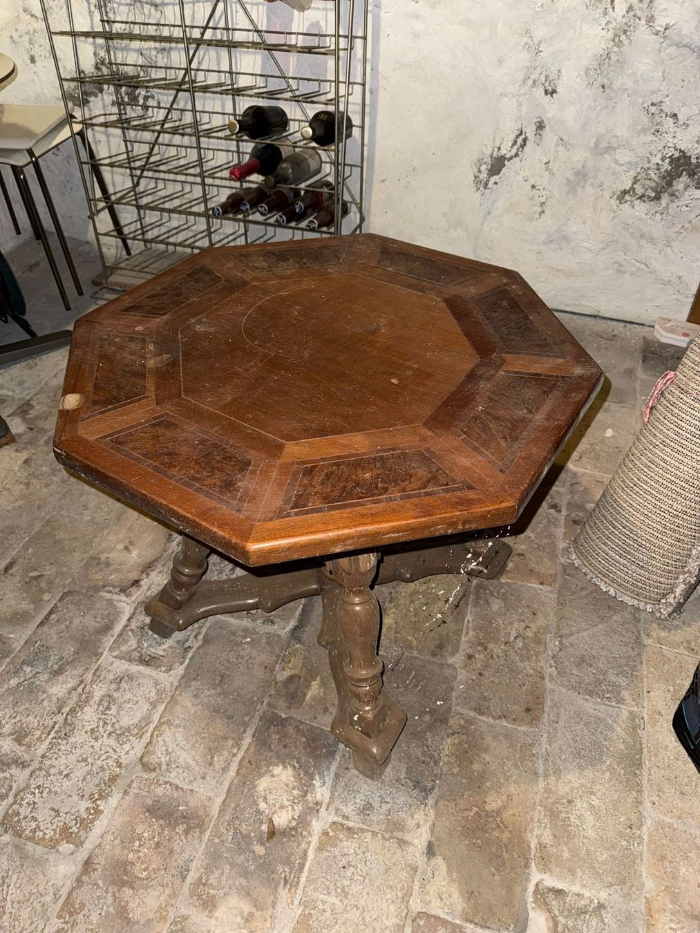 Tavoli: Antiker Salontisch – Usato da Männedorf venduto da kat_pkl9
