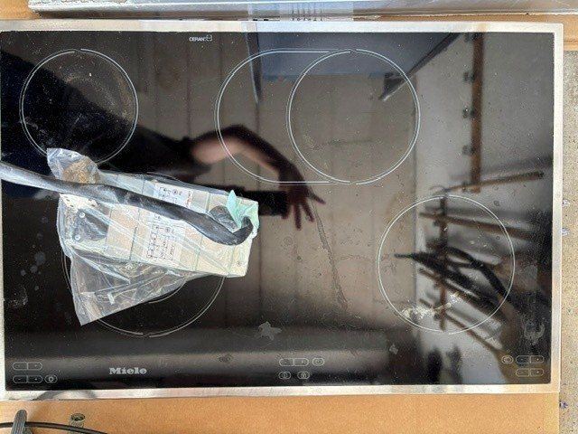Miele Cucine: Miele Ceranfeld – Usato da Muttenz venduto da zim_6bdz