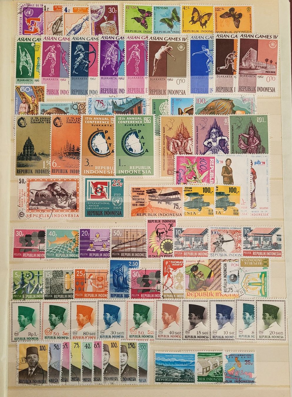 Tous les timbres: Indonesia, Lot – D'occasion à Castione par Rx-stamps 2