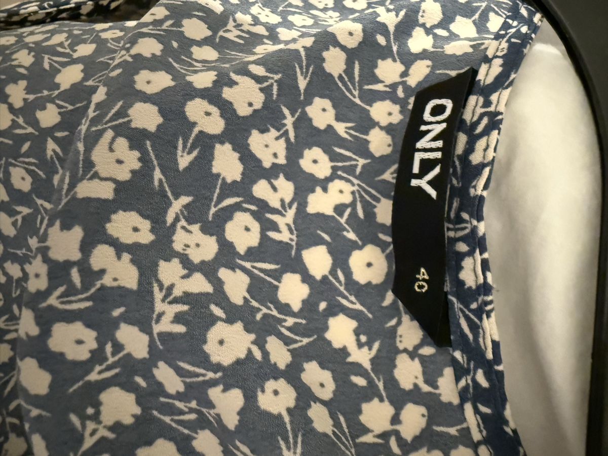 Only Vestiti: Damen Kleid von ONLY Gr.40 – Usato da Pfungen venduto da Outlet64 3