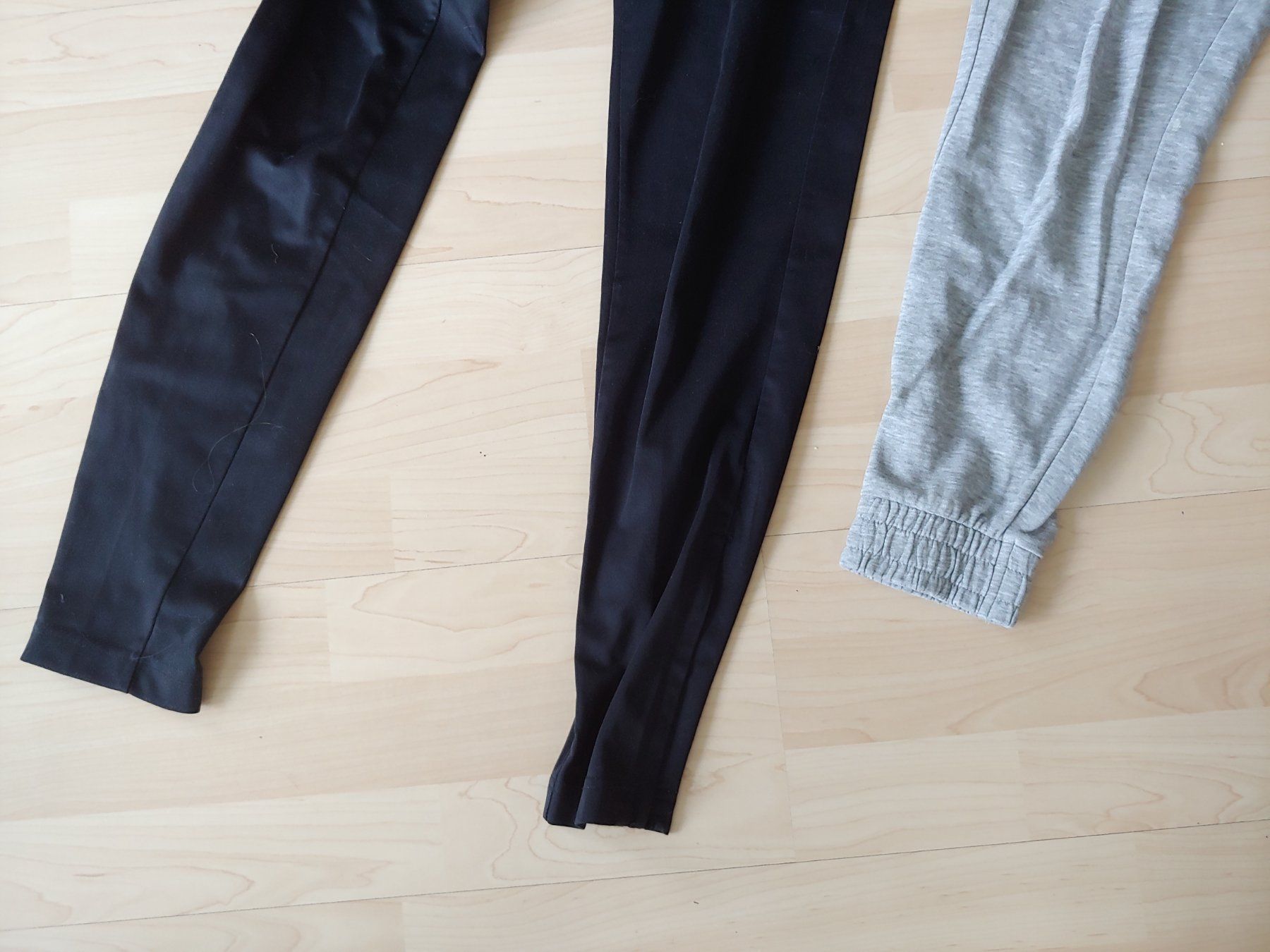Pantaloni: 3 Sporthosen, Trainerhosen, Gr. S – Usato da Suhr venduto da andreas_2008 8