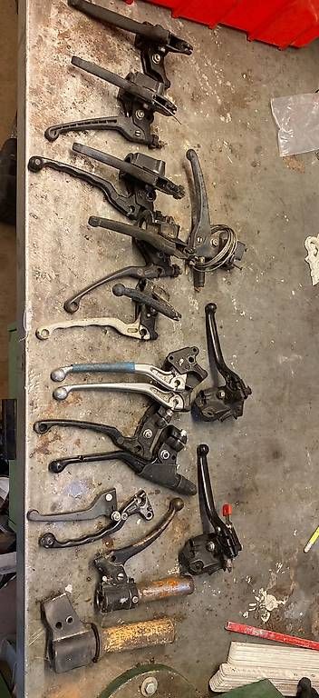 Parti ricambio per ciclomotori: Domino Griffe Lot – Difettoso da Büren an der Aare venduto da twostrokeguy