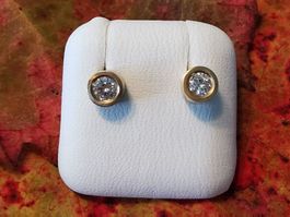 1 Paar 18Kt. Gelbgold Solitär-Ohrstecker Goldschmiedearbeit