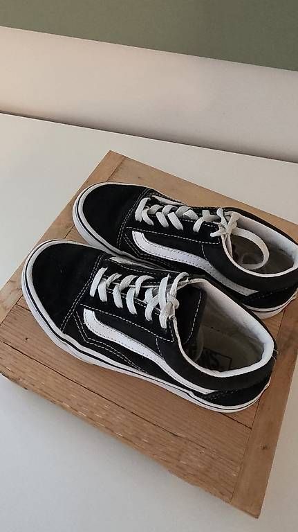 Scarpe per ragazzi: Vans Kinderschuhe Grösse 31 – Usato da Steinhausen venduto da Na18 1