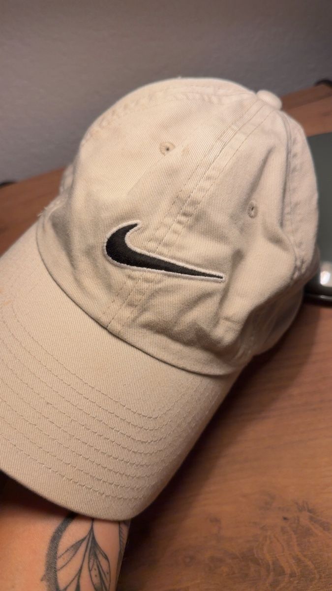 Nike Copricapi, berretti & cappellini: Nike Cap / Baseball Cap – Beige – Usato da Bern venduto da oaicu 5