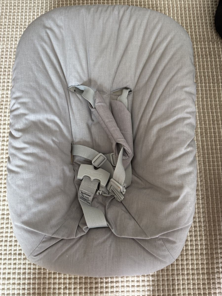 Stokke Sedie: Original Stokke Baby Newborn Sitz Grau – Usato da Zürich venduto da chr_5yqg