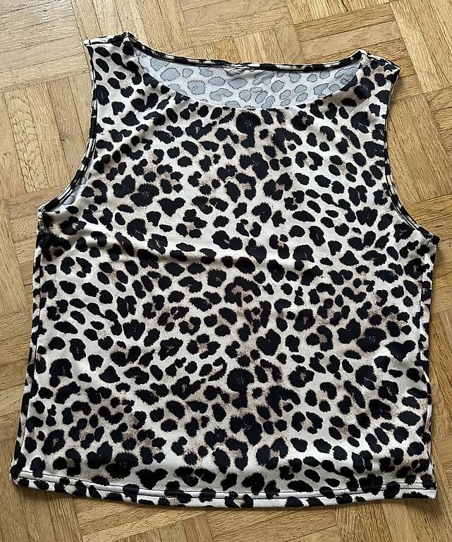 Top: Leo Top Gr. M – Usato da Stäfa venduto da DearDarling