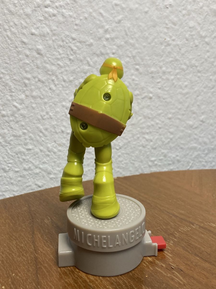 Statuette: Burger King Action Figur Michelangelo mit Drehfunktion 2017 – Usato da Rombach venduto da polymerase01 2