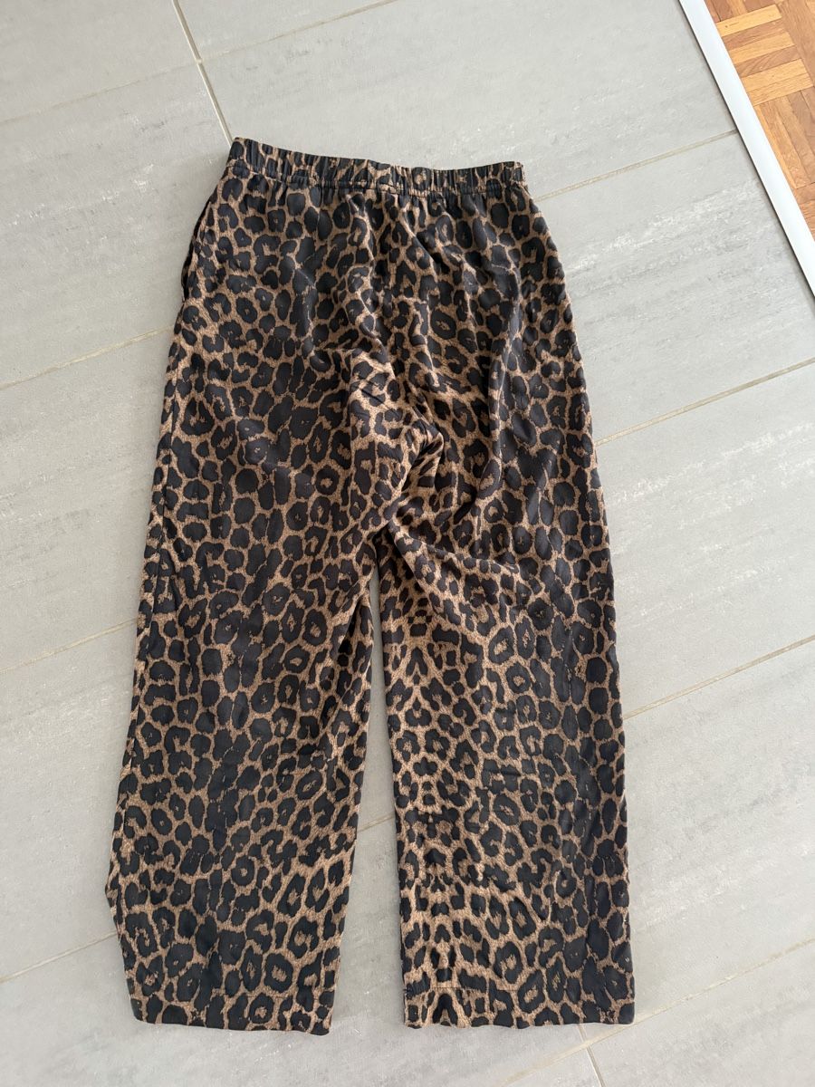 H&M Pantaloni: H&M Leo pants S – Usato da Buchrain venduto da Jasikistler 5