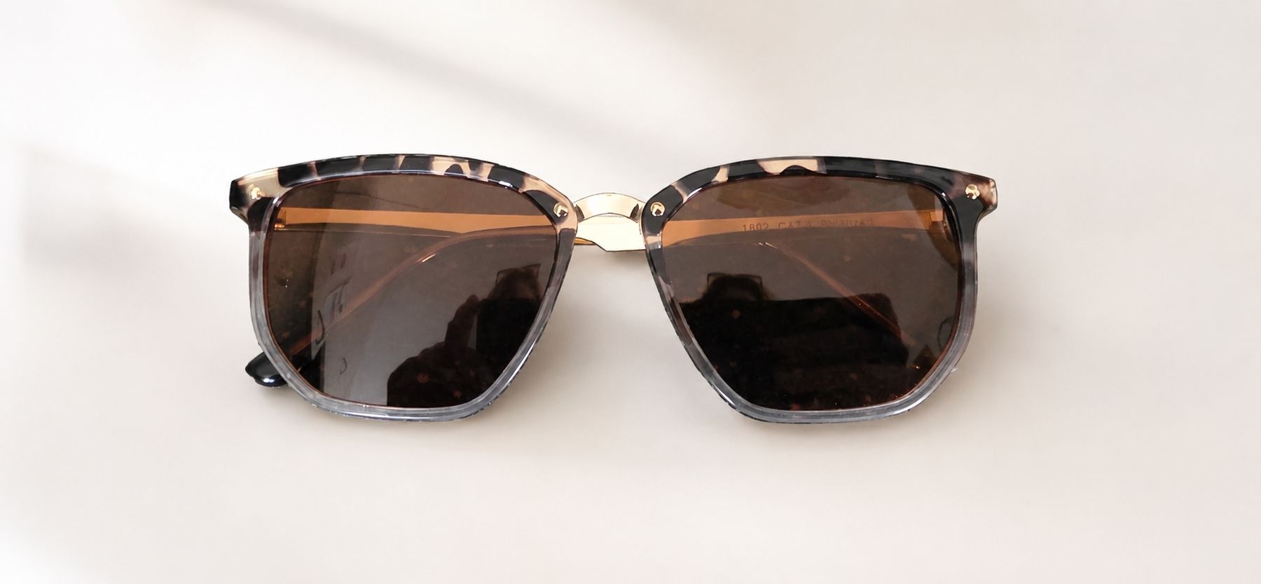 Lunettes & Verres: Sonnenbrille – Neuf (Voir description) à Suhr par Design_by_Debi