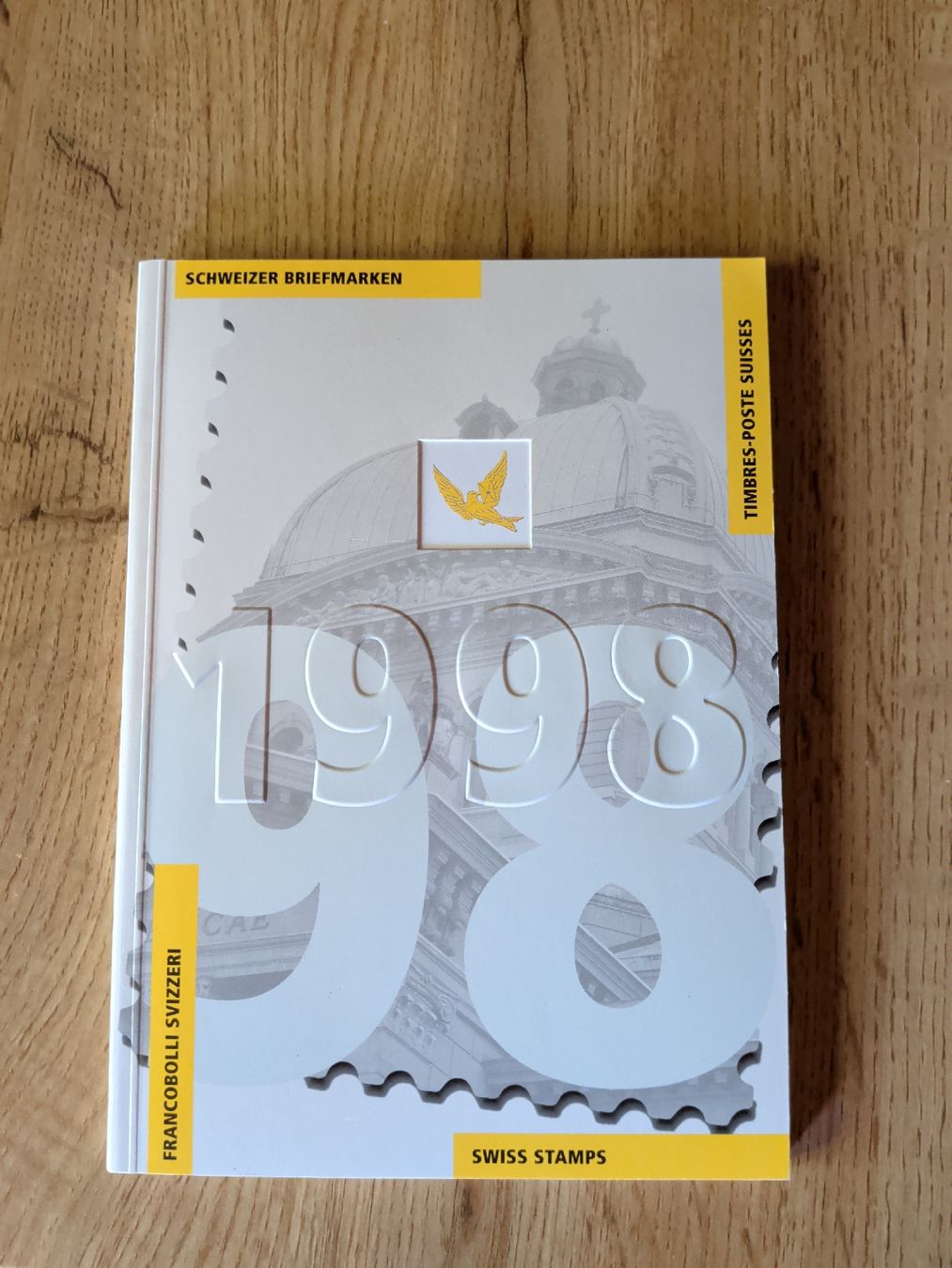 Tutti i francobolli: Briefmarkenbuch 1998 – Nuovo (secondo la descrizione) da Escholzmatt venduto da mic_9mn6