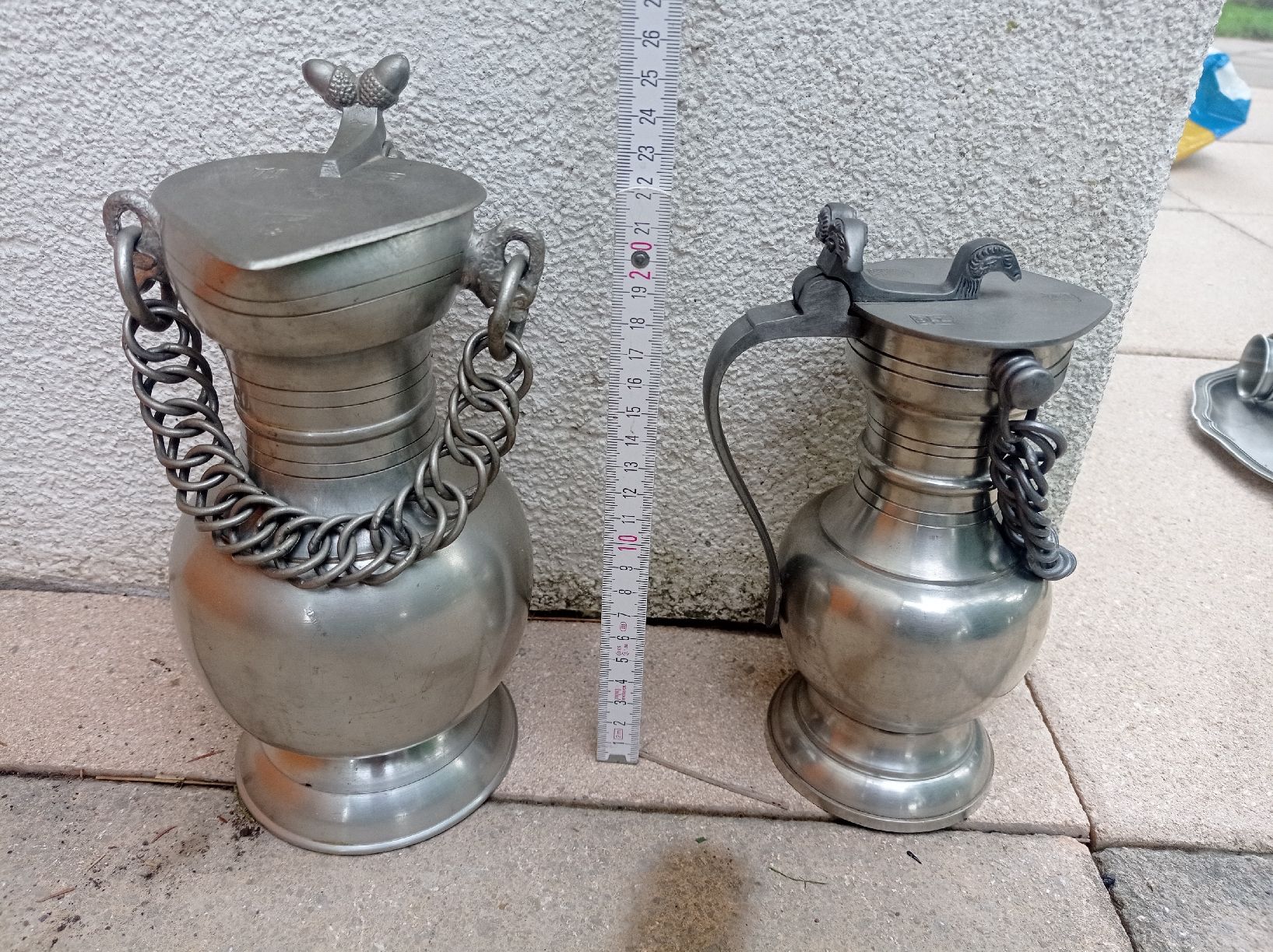 Caraffe: Zinnkannen und 7 Becher – Usato da Steffisburg venduto da Ellada01
