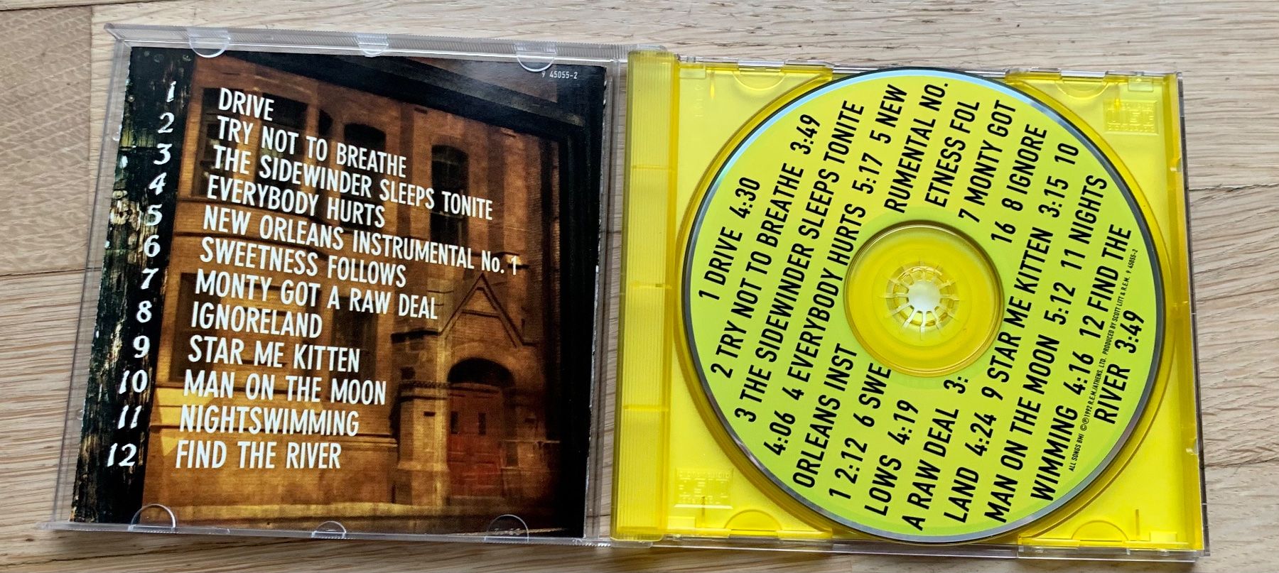 CD: REM Automatic for the people – Usato da Zürich venduto da Fieber 1