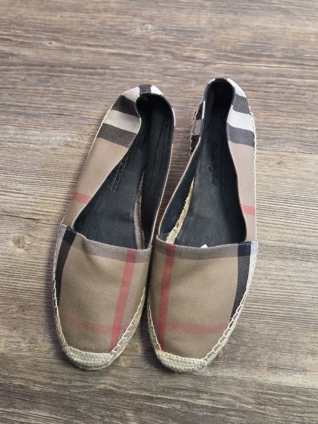 Burberry Damenschuhe: Burberry Espadrilles Shoes – Gebraucht aus Zürich von finesse.shop