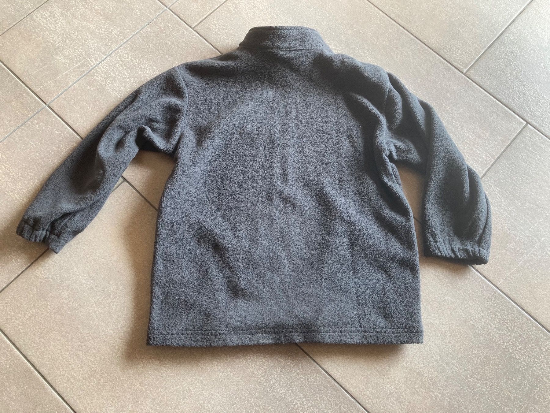 Jacken & Mäntel: Faserpelz-Jacke Gr. 134/140, grau – Gebraucht aus Mosnang von Kusli09 2