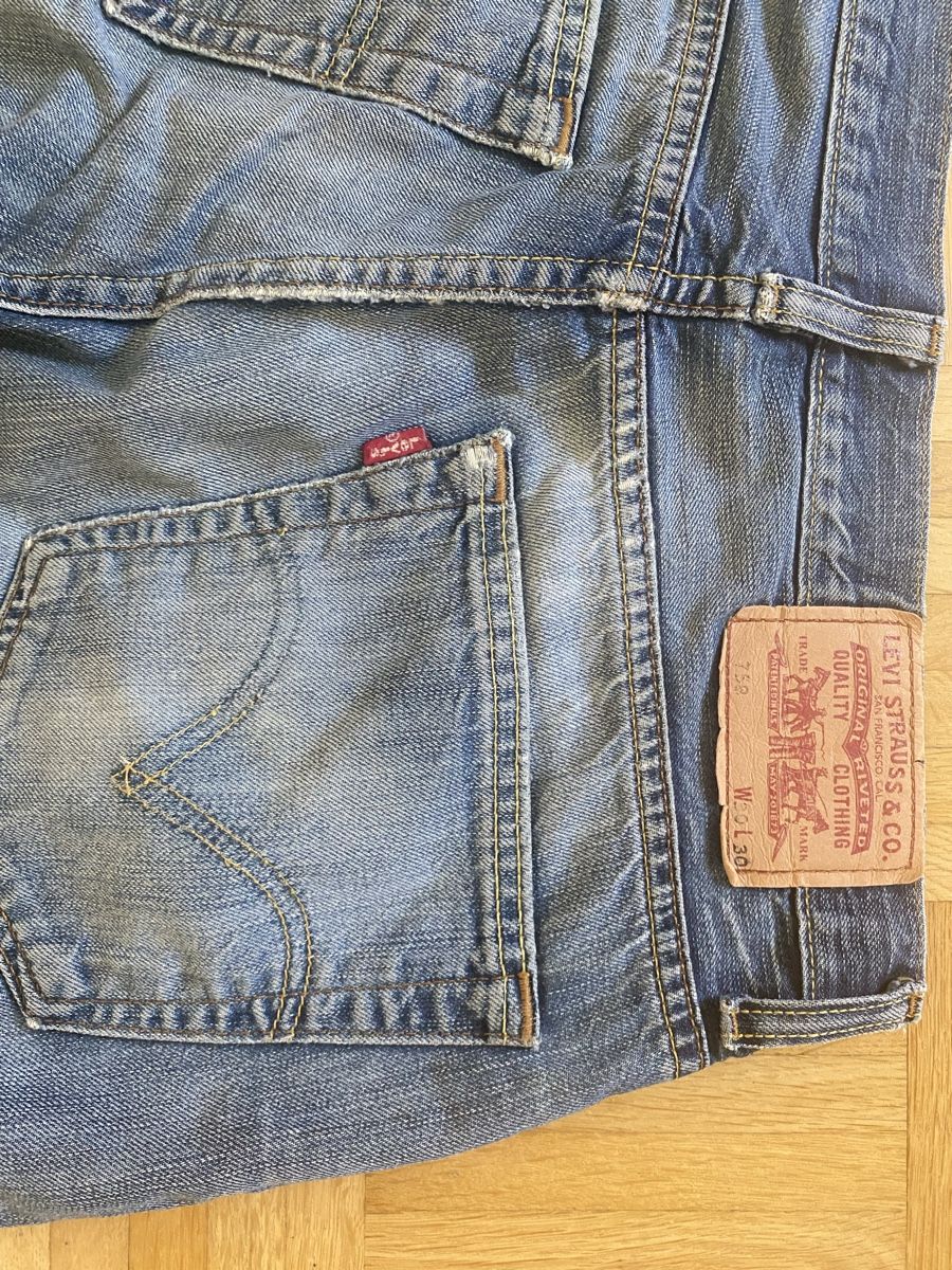 Levi's Jeans: Levis 758 W30/L30 Straight Fit – Usato da Zürich venduto da twibbi 2