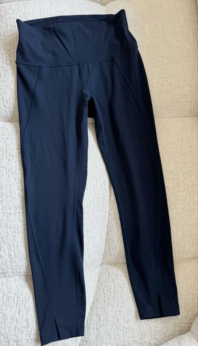 Lululemon Leggings: LULULEMON Wunder Train Leggings navy – Nuovo (secondo la descrizione) da Zürich venduto da di_archive 1