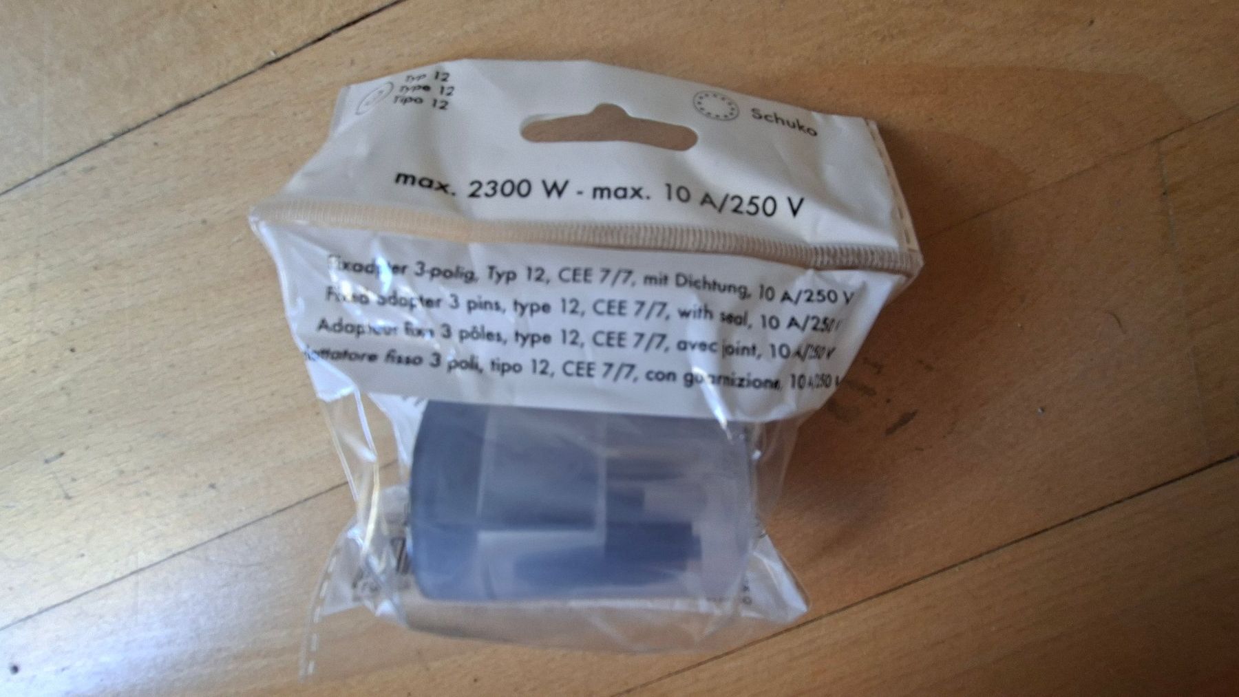 Laufwerke & Adapter: Fixadapter Typ 12 - Schuko – Neu und originalverpackt aus Winterthur von lou_zz88