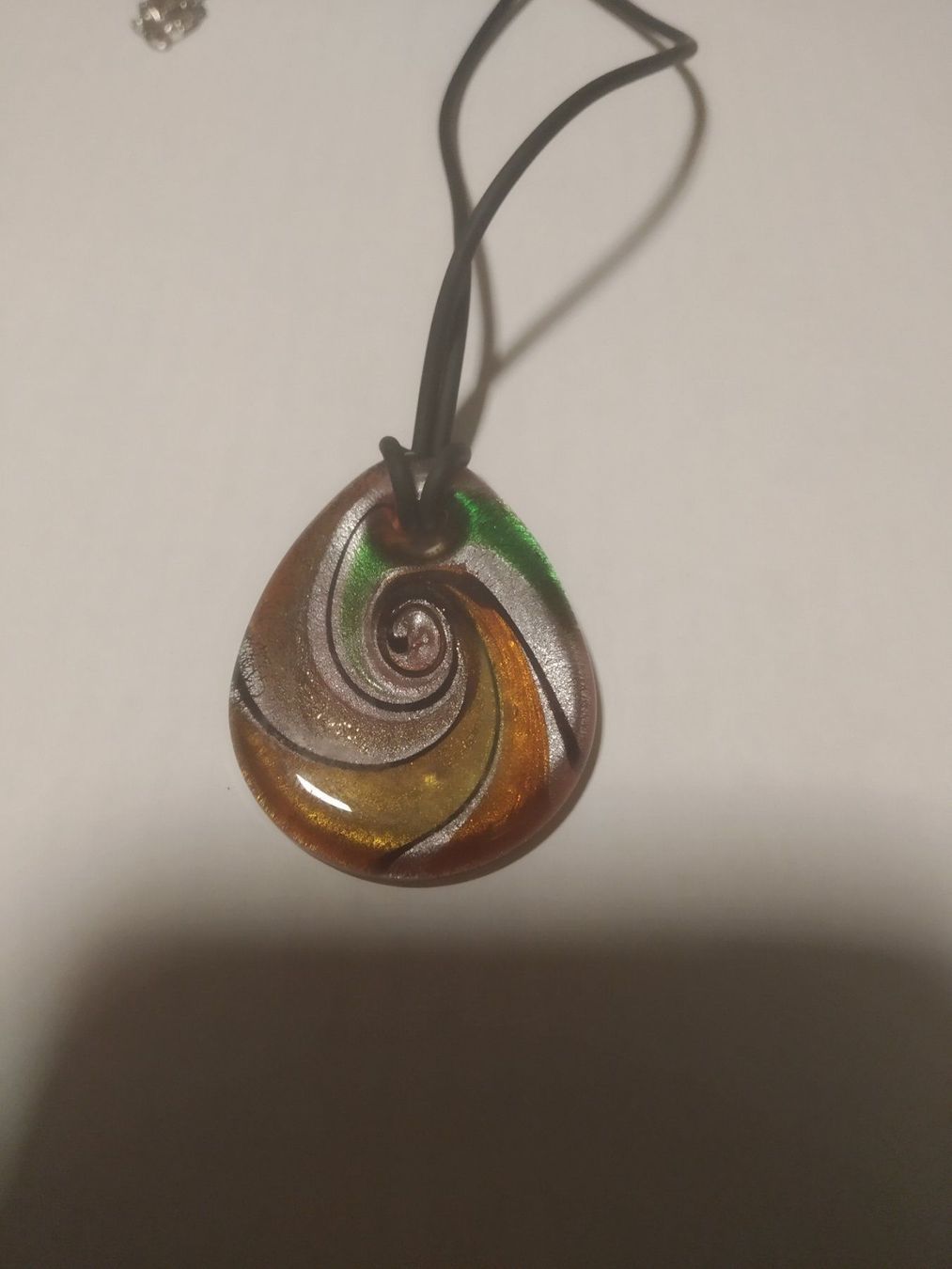Catenine: Glas Anhänger mit Kette – Nuovo e nell'imballaggio originale da Münchenbuchsee venduto da Cori1968