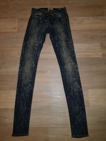 GUESS Jeans taille / Grosse US 24 (XXS) Model Jegging