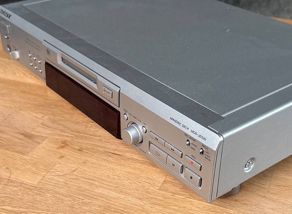 Sony Minidisc: Sony Minidisc MDS-JE530 – Usato da Wil SG venduto da Saintch