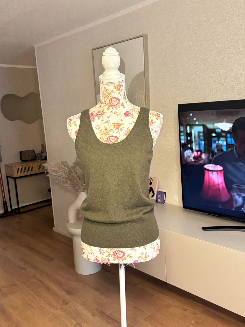 Odeeh Tops: Odeeh Top 100% Cashmere – Gebraucht aus St. Margrethen SG von dijanaO 1