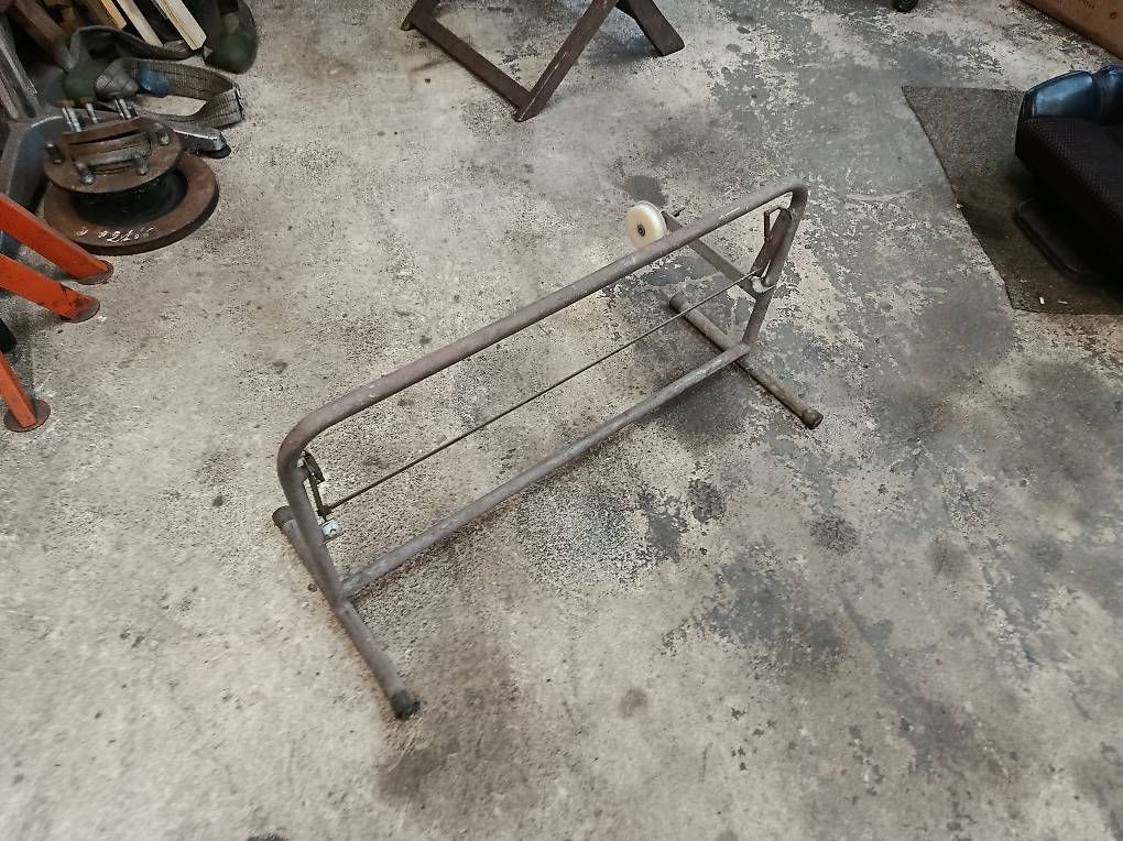 Tous les outils: Lackierabdeckrollenhalter – D'occasion à Berg TG par Jimmy205 1