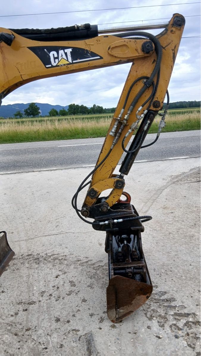 Caterpillar Escavatori: Bagger Cat 301.8 1,8 Tonnen – Usato da Niederbipp venduto da baggerch 1
