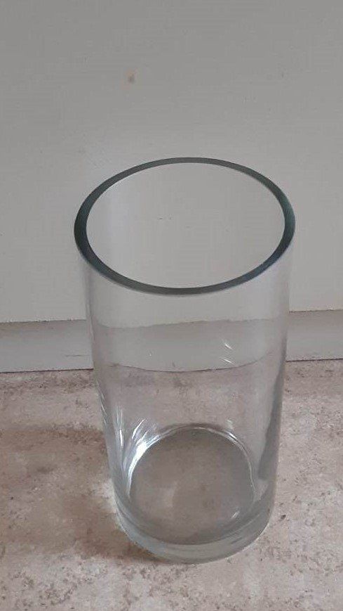Vasi & Recipienti: Deko Vase aus Massivglas, gerade Form – Nuovo (secondo la descrizione) da Möhlin venduto da Simba4871 1