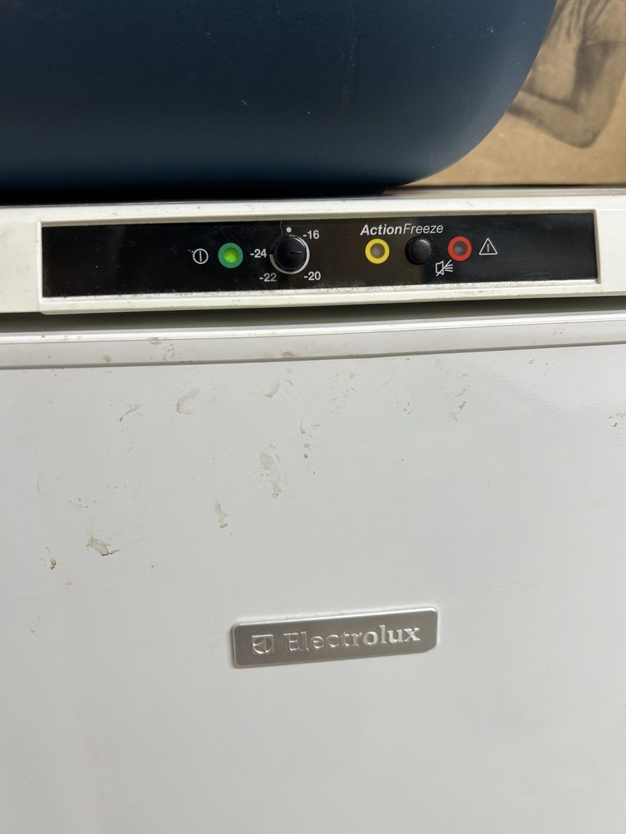 Congelatori: Electrolux EUF1900FW - Gefrierschrank – Usato da Bözen venduto da obi92 1