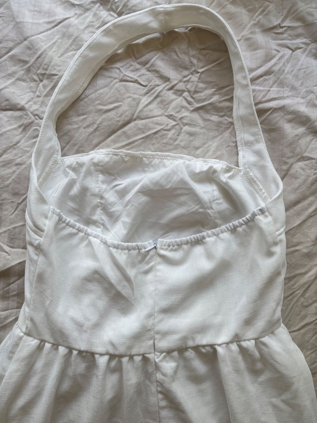 Kleider: Backless summer white dress – Gebraucht aus Zürich von lydia_l 4