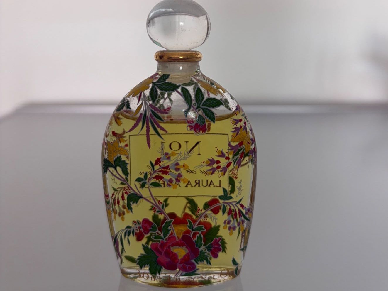 Laura Ashley Parfums & Eau de Toilette: Laura Ashley Vintage eau de parfum No 1 – Neuf (Voir description) à Luzern par Lampion