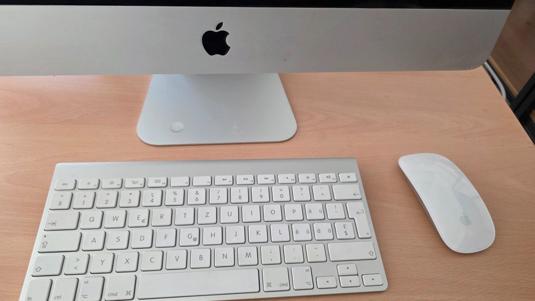 Apple PC: iMac 21.5 Zoll – Usato da Uznach venduto da Brandaoleao 1