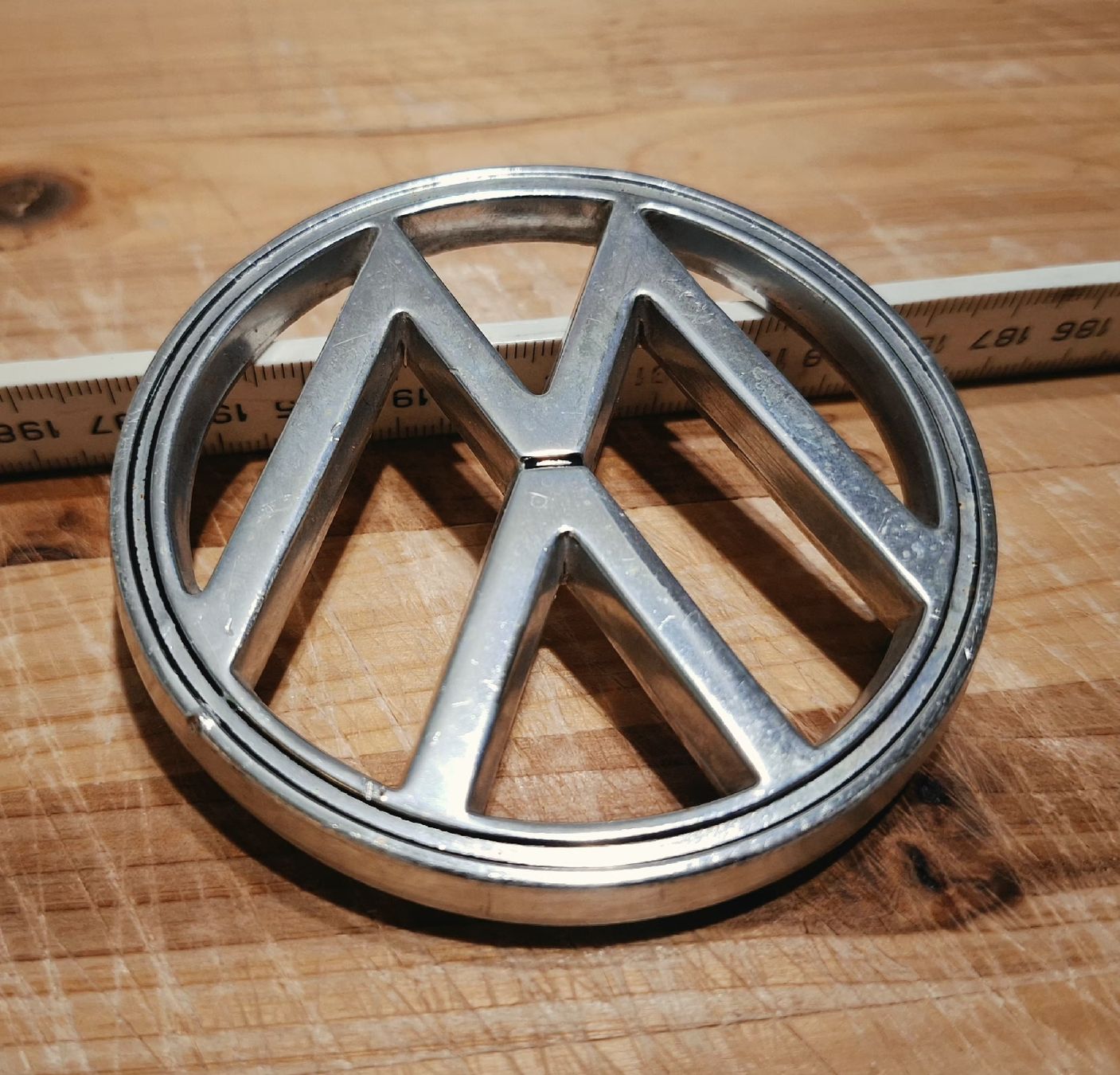 VW Alle Autoersatzteile: VW Käfer Emblem – Gebraucht aus Triesen von BLACKSHEEP75 4