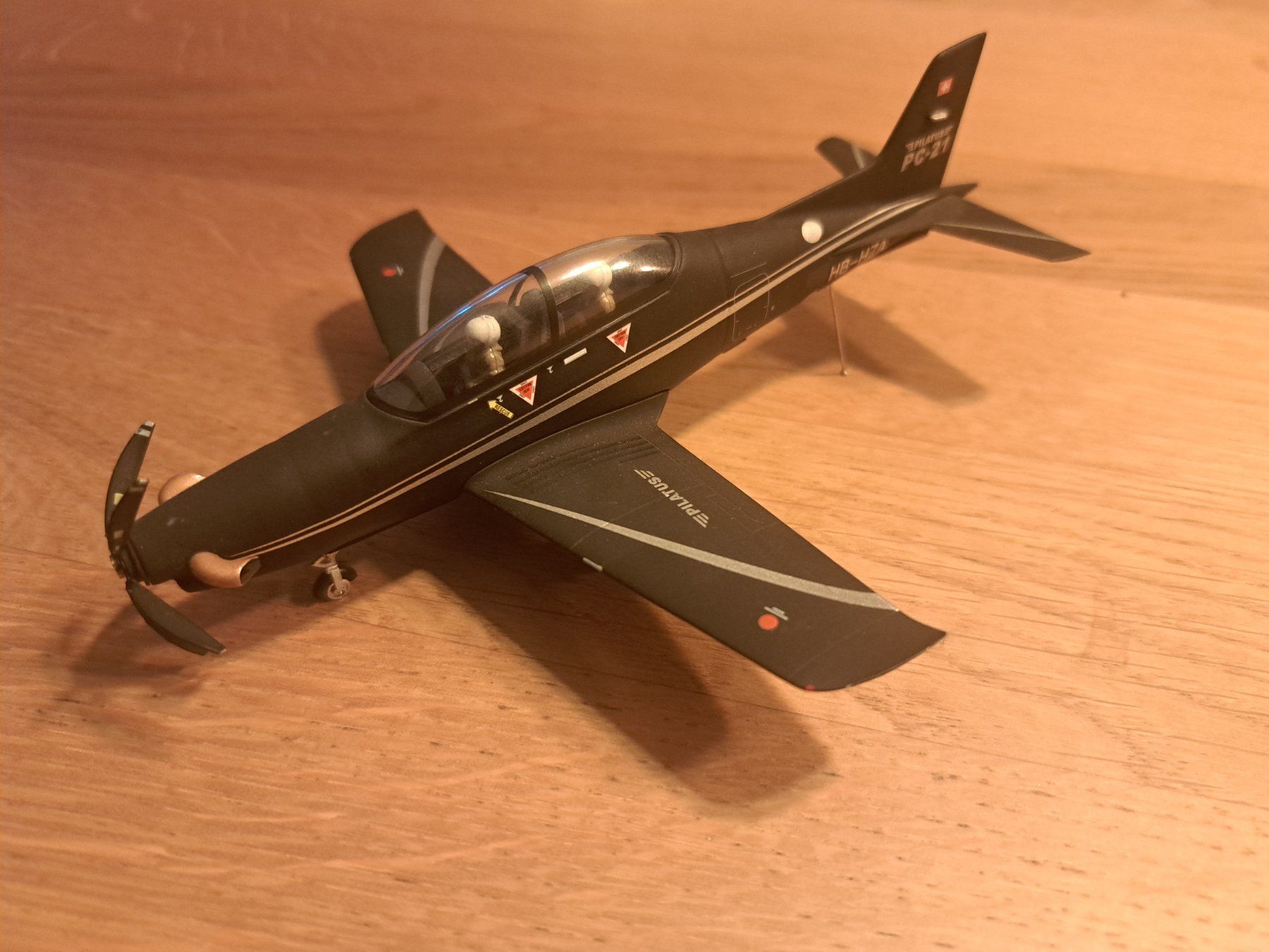 Kit di modellismo & Modellini statici: Pilatus PC-21  Modell – Nuovo (secondo la descrizione) da Emmenbrücke venduto da bikesandmore75