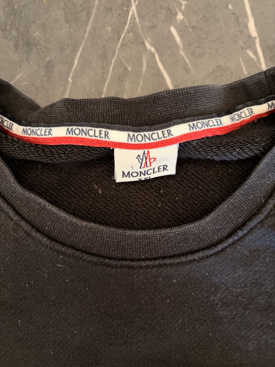 Pulls & Sweat-shirts: Pullover Moncler Herren schwarz Grösse XL – D'occasion à Luzern par ram_cl2d 1