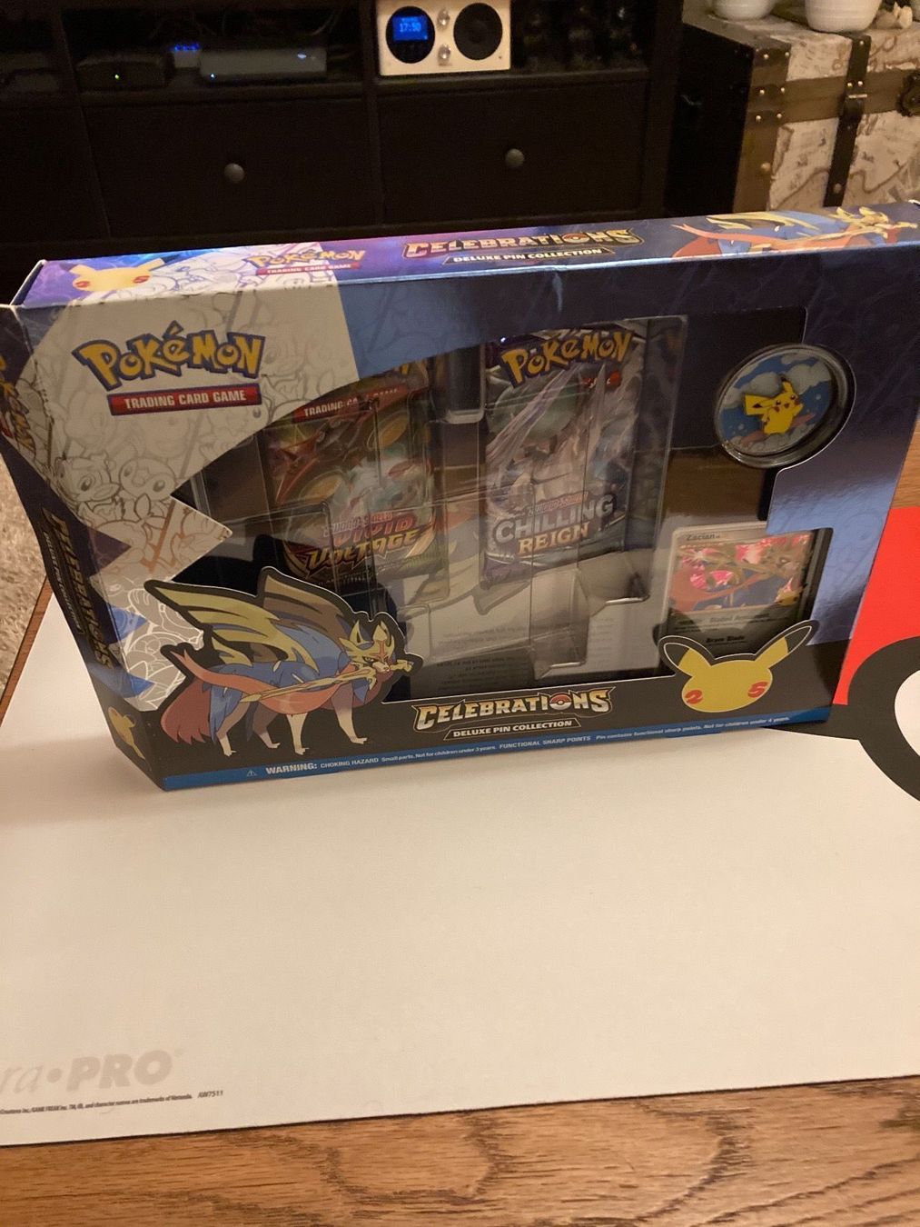 Pokémon Carte collezionabili: Pokemon Celebrations Englisch Zacianbox – Usato da Küssnacht am Rigi venduto da Ebikoner