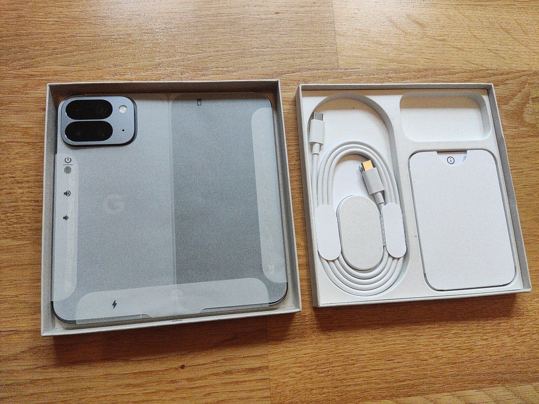 Google Telefoni cellulari / Smartphones: neues Google Pixel 10 Pro Fold, 512gb zu verkaufen – Nuovo (secondo la descrizione) da Zürich venduto da zizigeri 2