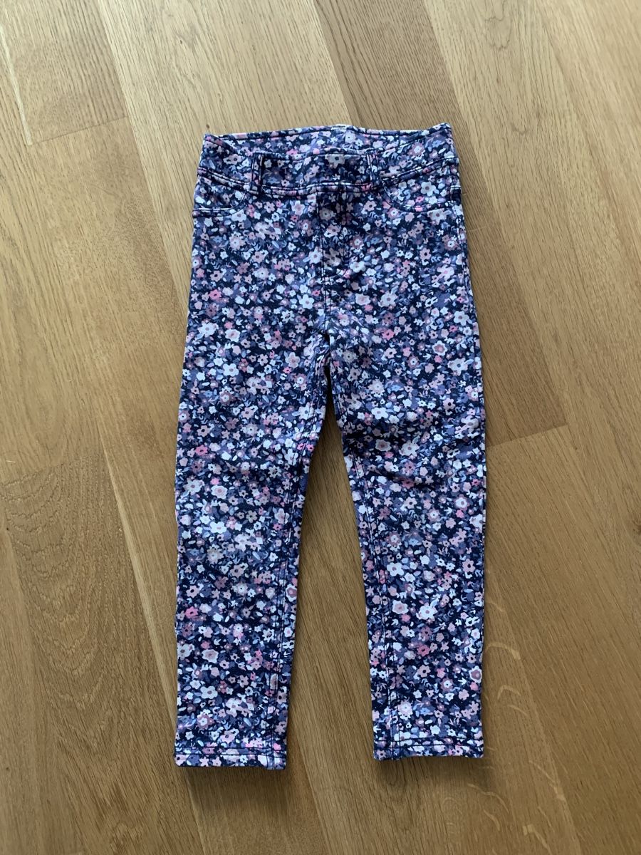 H&M Pantaloni: Hose Gr. 104 H&M – Usato da Dinhard venduto da PS83